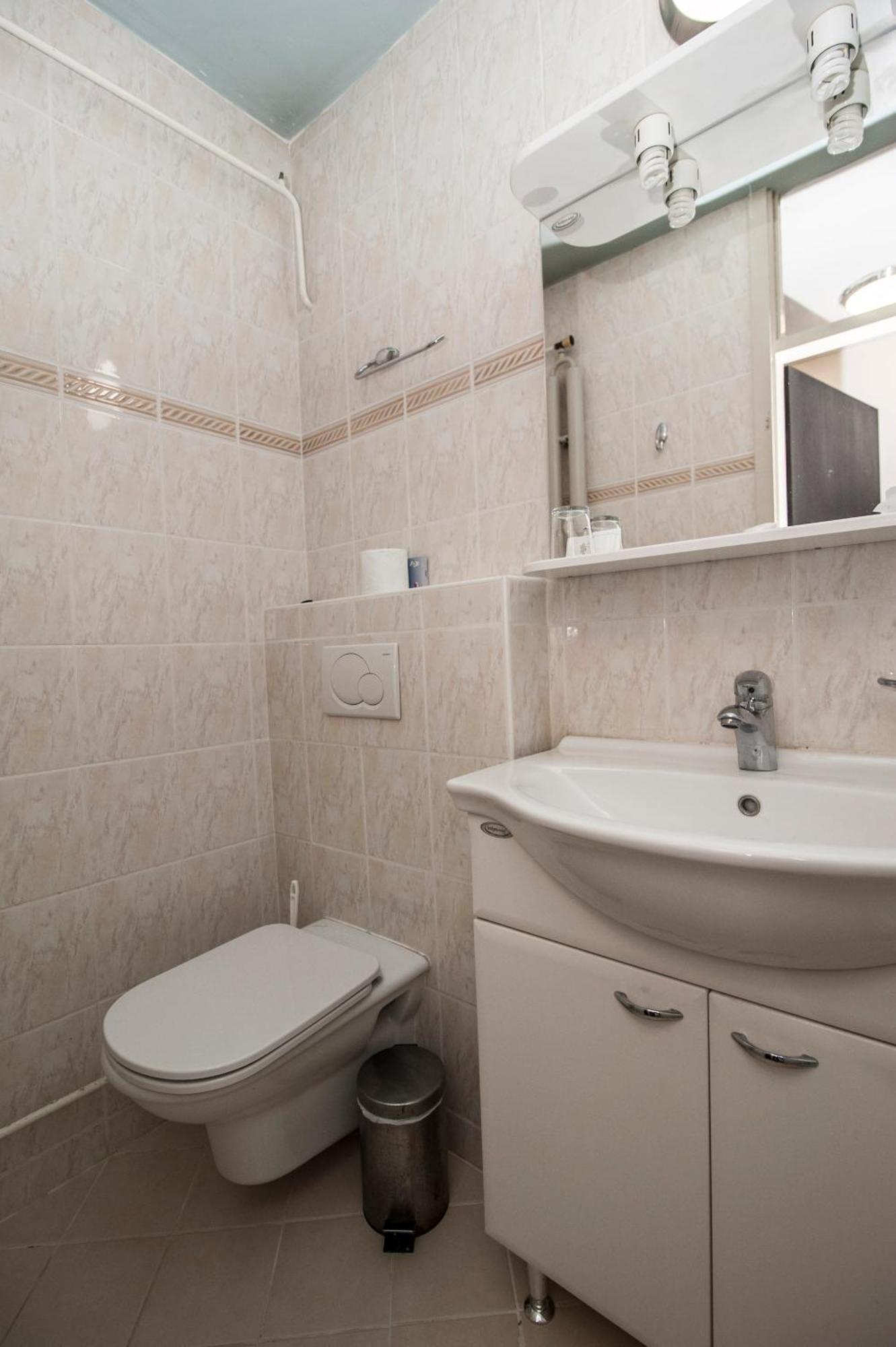Hotel Faraon Celje Oda fotoğraf